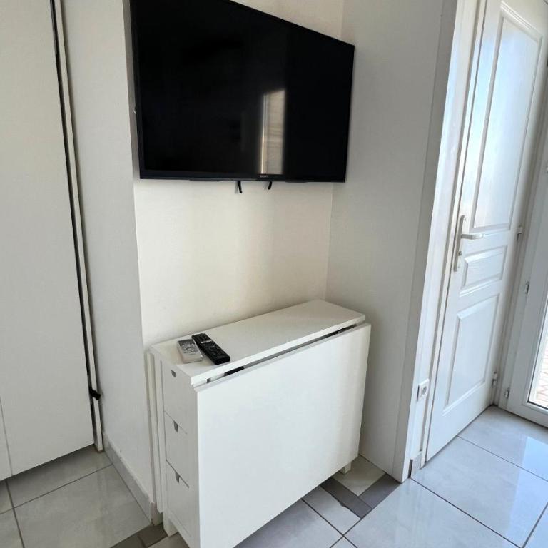 Beautiful Beach Studio with Parking! - Apartment mit 1 Schlafzimmer - 7