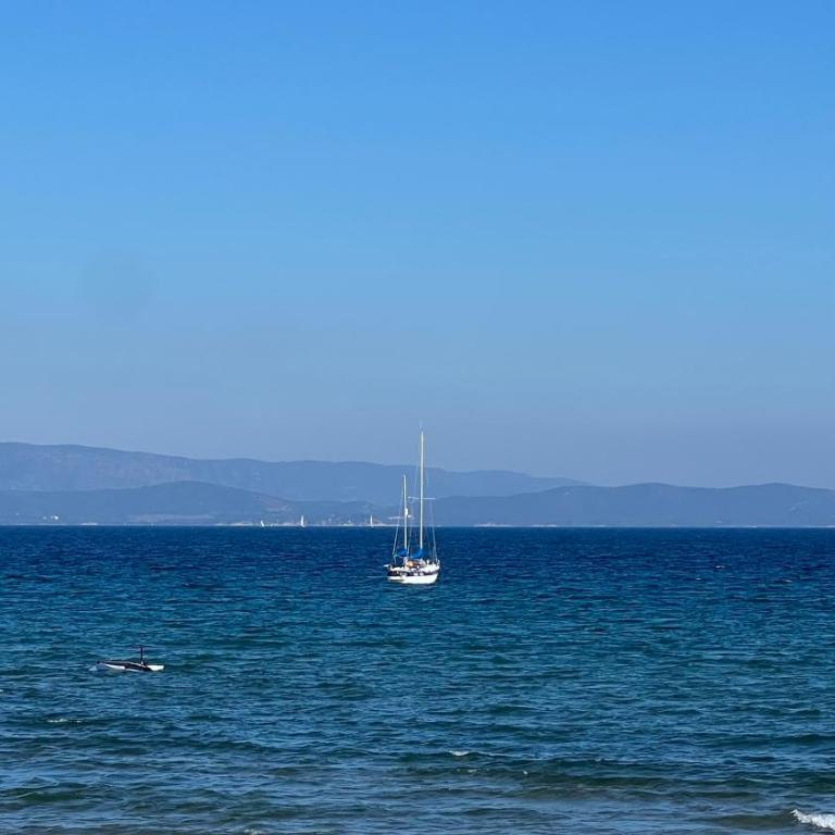 Beautiful Beach Studio with Parking! - Apartment mit 1 Schlafzimmer - 2