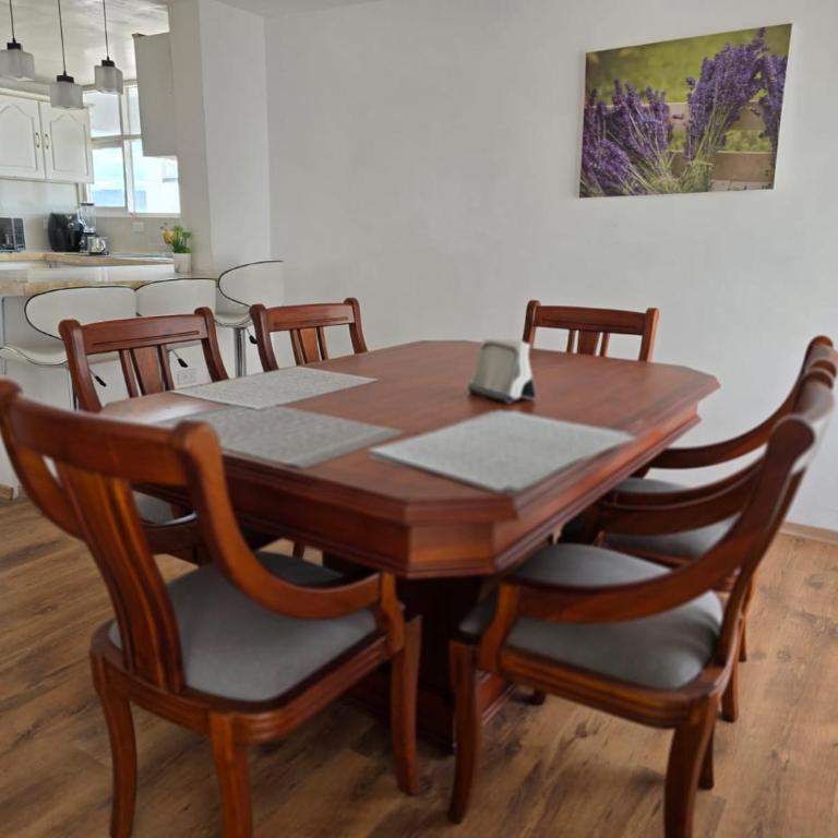 Departamento 4 Dormitorios, 6 Camas, 9 Personas, con 2 Balcones, Wifi y 1 Parqueadero Gratis - Apartment - 12