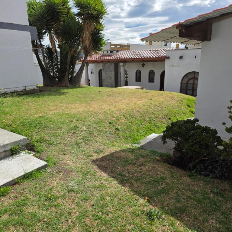Departamento 4 Dormitorios, 6 Camas, 9 Personas, con 2 Balcones, Wifi y 1 Parqueadero Gratis - Apartment - 6
