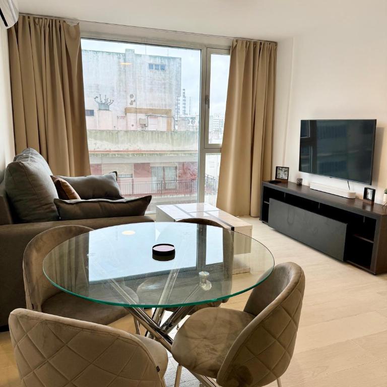 MarDelSuites - Departamento Moderno Deluxe Piso 11 - Pileta, Cochera, AC, 2min Playa - One-Bedroom Apartment with Balcony and City View - 1