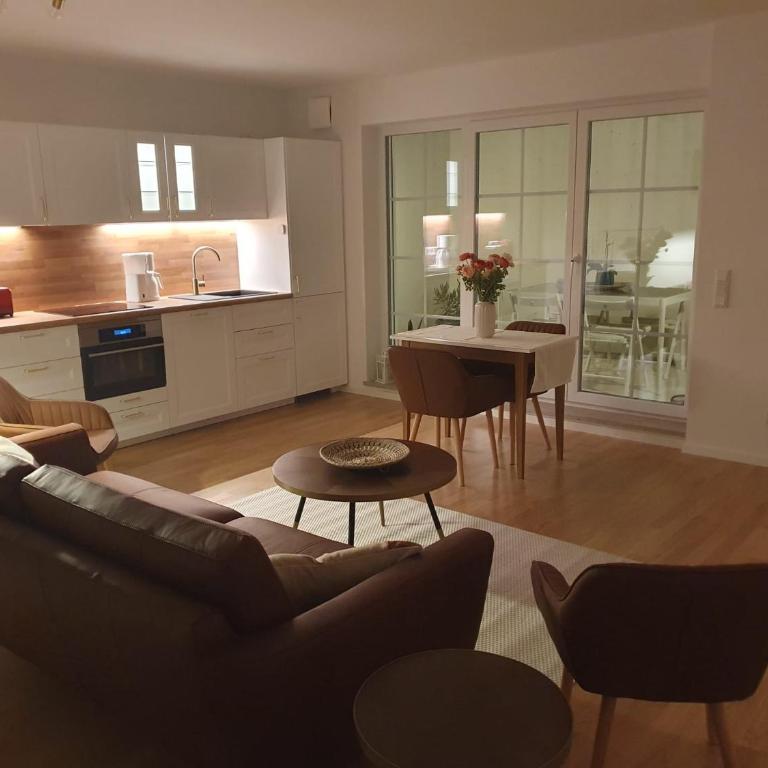 75m2 lichtdurchflutete 3 Zimmer Souterrain Wohnung in einem Neubau Villa - Apartamento de 2 dormitorios - 11