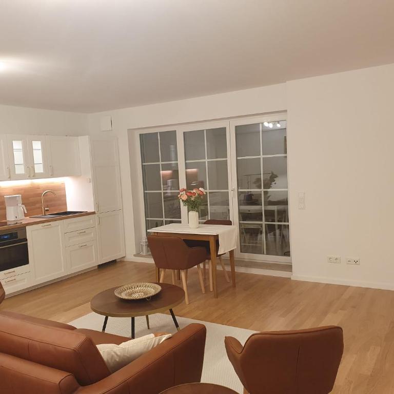 75m2 lichtdurchflutete 3 Zimmer Souterrain Wohnung in einem Neubau Villa - Apartamento de 2 dormitorios - 16