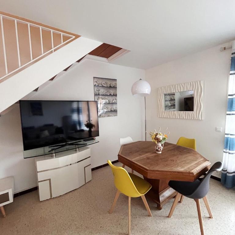 apartment near shops - Apartment mit 2 Schlafzimmern - 4