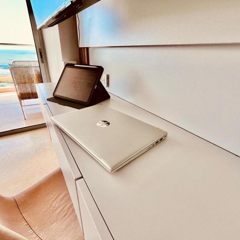 Beachfront Apartment - Pool - Jacuzzi - Wi-Fi - One-Bedroom Apartment - 27