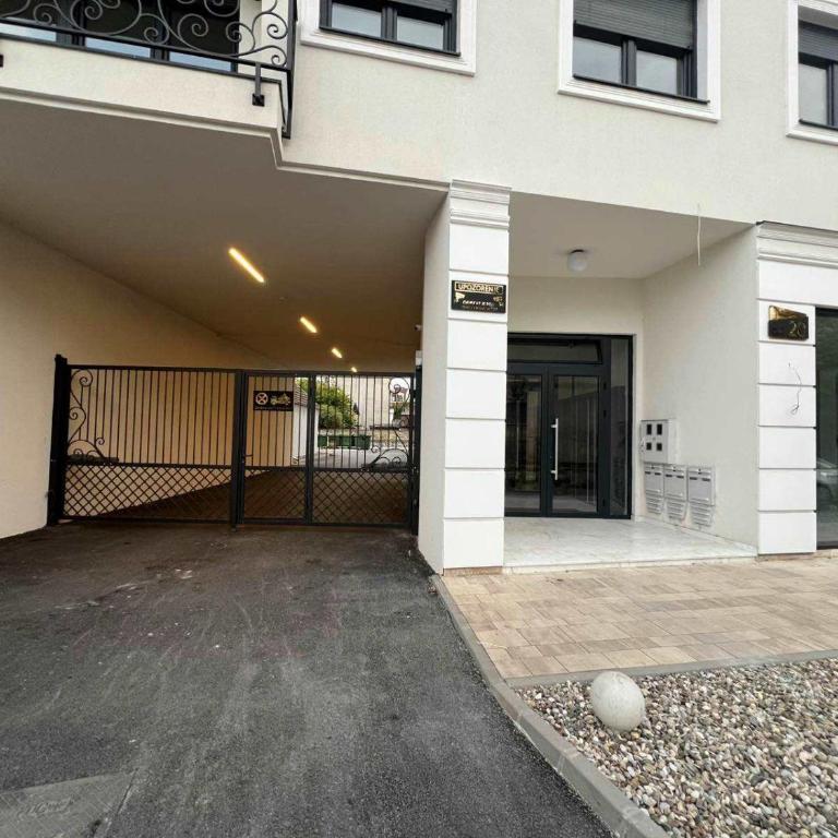 Apartment VIP - One-Bedroom Apartment - 45