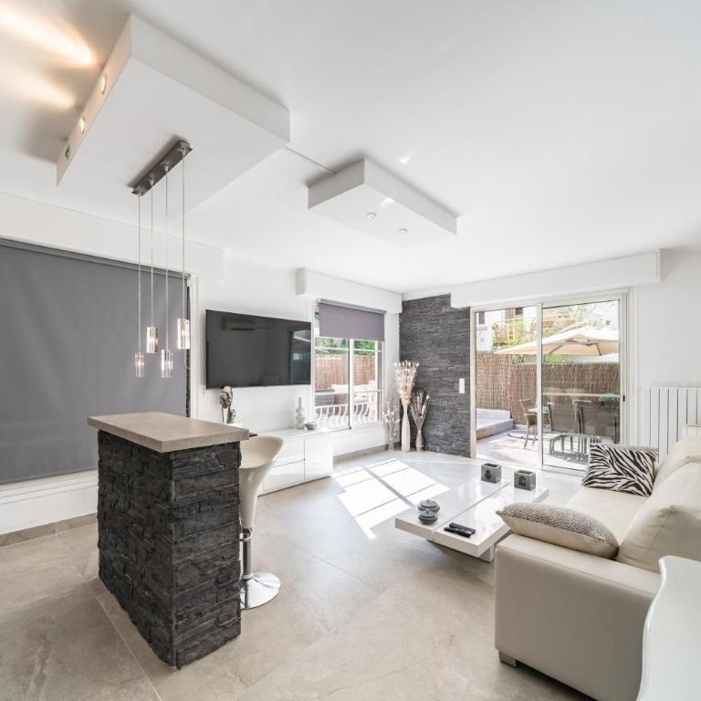 3 pièces rénové - Terrasse d'angle - Proche Croisette - Apartment mit 2 Schlafzimmern - 1