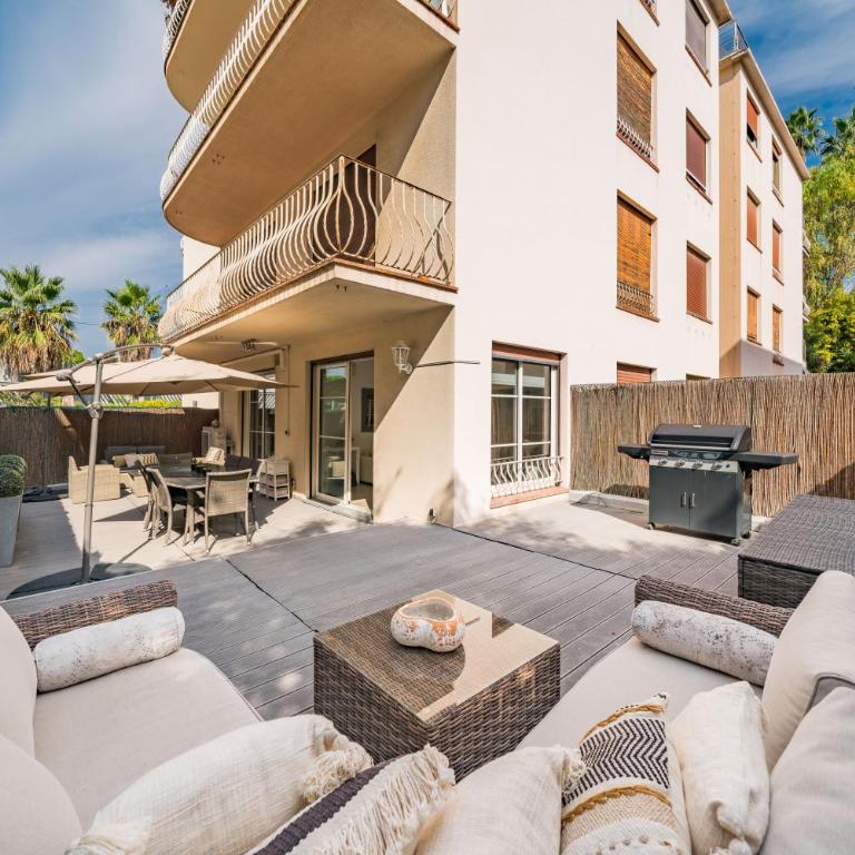 3 pièces rénové - Terrasse d'angle - Proche Croisette - Apartment mit 2 Schlafzimmern - 23
