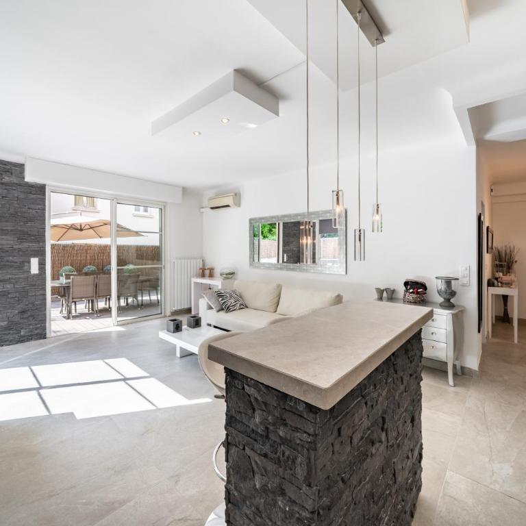 3 pièces rénové - Terrasse d'angle - Proche Croisette - Apartment mit 2 Schlafzimmern - 10