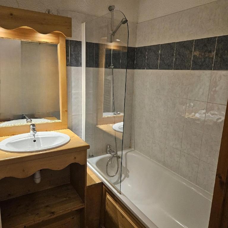 Appart au pied des pistes - Appartement 2 Chambres - 12