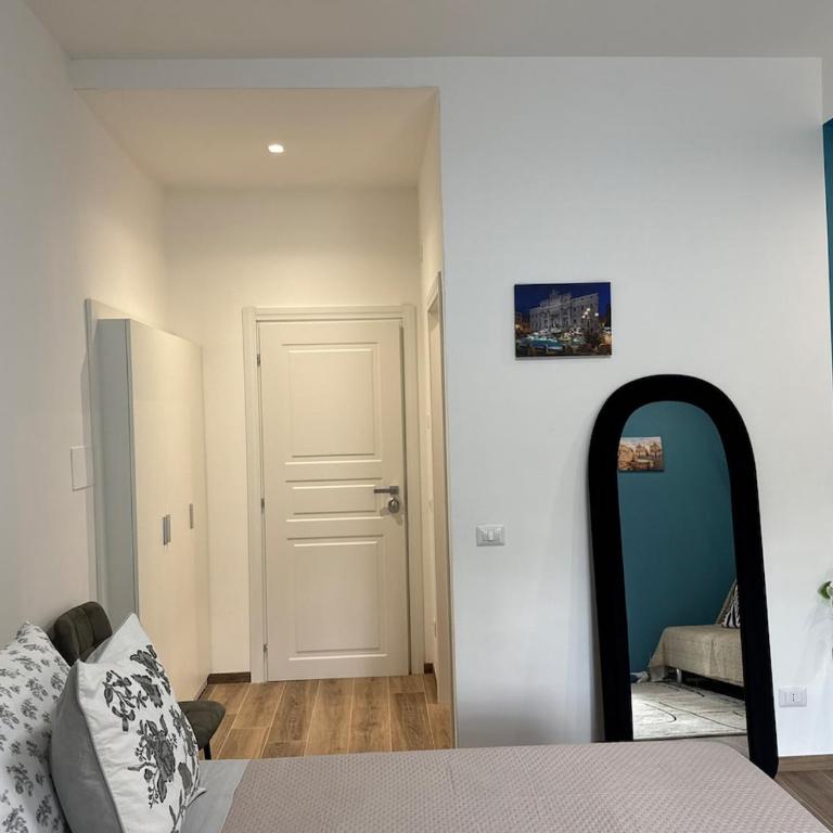 Colosseo-Torre Maura Modern Double Rooms Private EnSuite, WiFi & AC near Metro C - Camera Tripla con Terrazza - 34