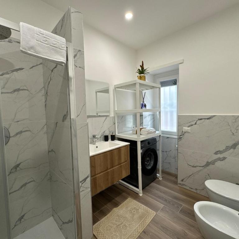 Colosseo-Torre Maura Modern Double Rooms Private EnSuite, WiFi & AC near Metro C - Camera Tripla con Terrazza - 38