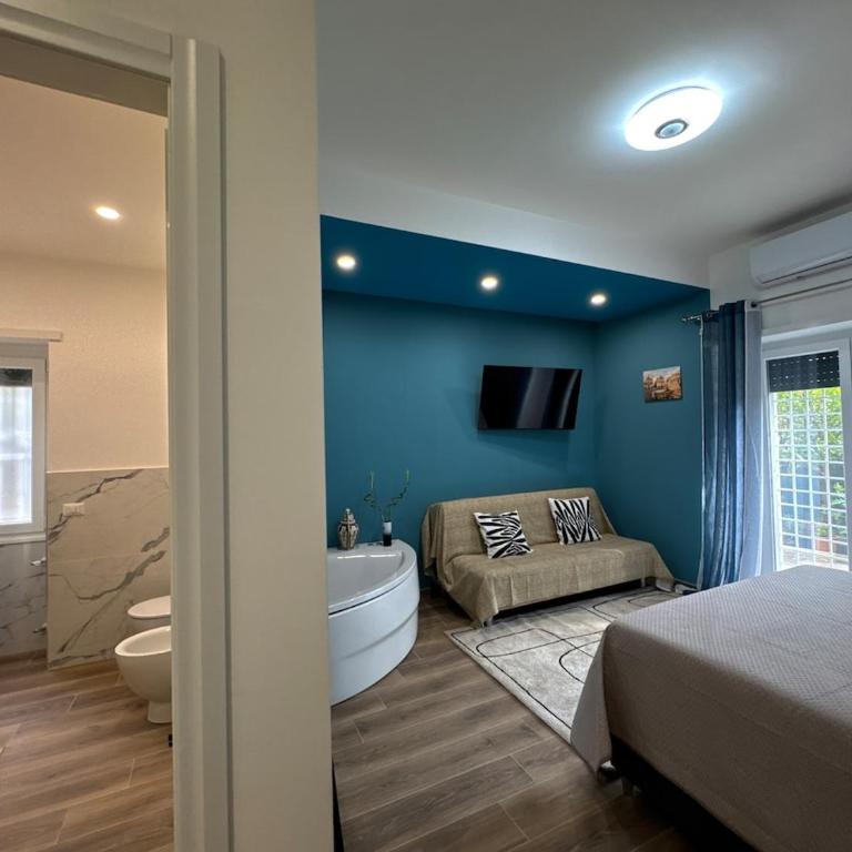 Colosseo-Torre Maura Modern Double Rooms Private EnSuite, WiFi & AC near Metro C - Camera Tripla con Terrazza - 42