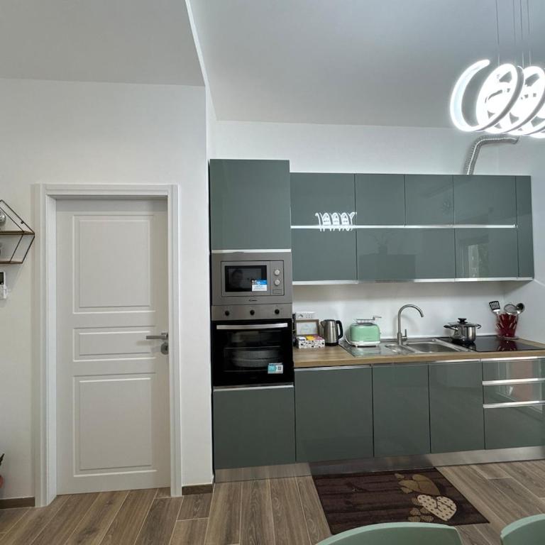 Colosseo-Torre Maura Modern Double Rooms Private EnSuite, WiFi & AC near Metro C - Camera Tripla con Terrazza - 47