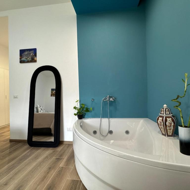 Colosseo-Torre Maura Modern Double Rooms Private EnSuite, WiFi & AC near Metro C - Camera Tripla con Terrazza - 49
