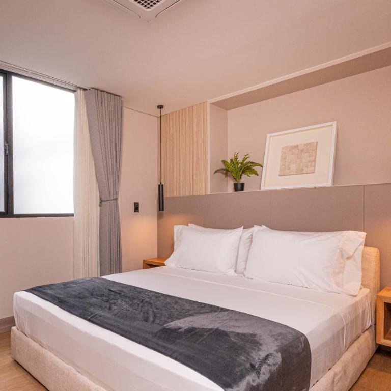 Jatisa Living by HOUSY - Three-Bedroom Deluxe Apartment - 16