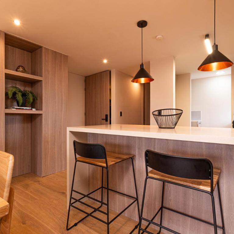 Jatisa Living by HOUSY - Three-Bedroom Deluxe Apartment - 15