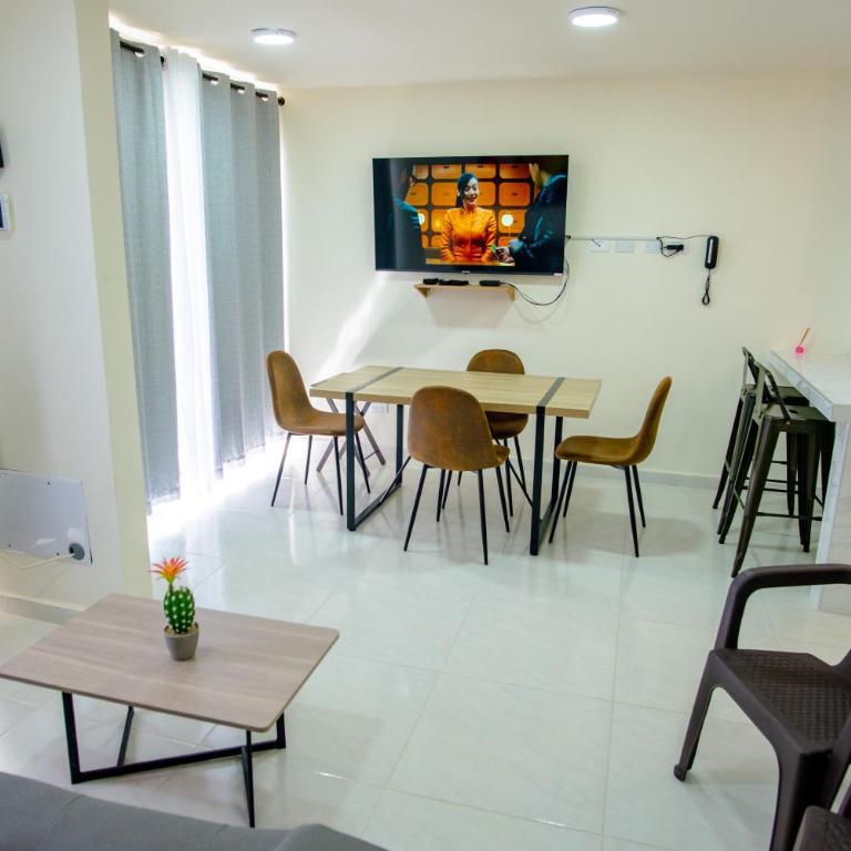 2 double beds 2001 - Two-Bedroom Apartment - 45