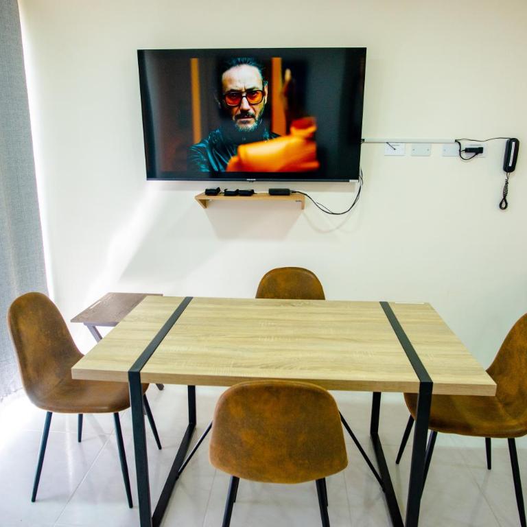 2 double beds 2001 - Two-Bedroom Apartment - 48