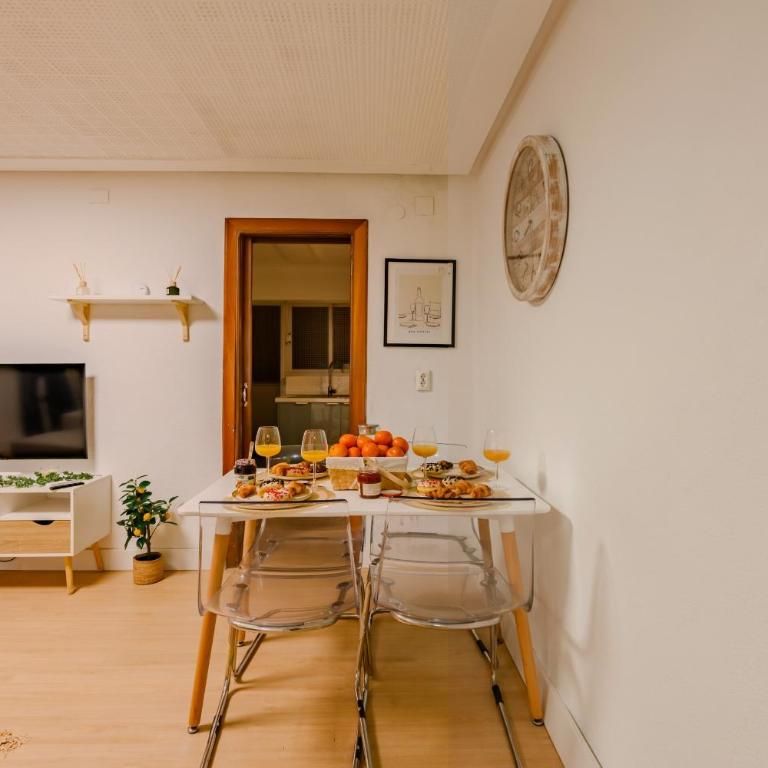 Cabanal BeachFront - 1 Min to Sea, AC, SmartTv, Balcony - Apartamento de lujo de 4 dormitorios - 36