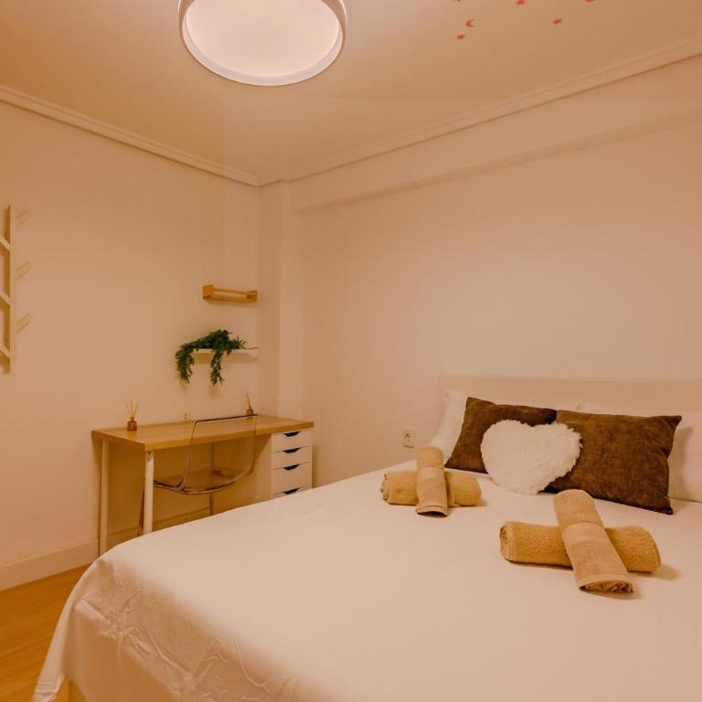Cabanal BeachFront - 1 Min to Sea, AC, SmartTv, Balcony - Apartamento de lujo de 4 dormitorios - 13