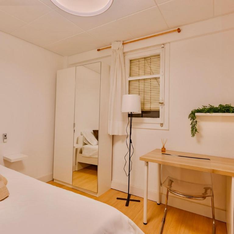 Cabanal BeachFront - 1 Min to Sea, AC, SmartTv, Balcony - Apartamento de lujo de 4 dormitorios - 51