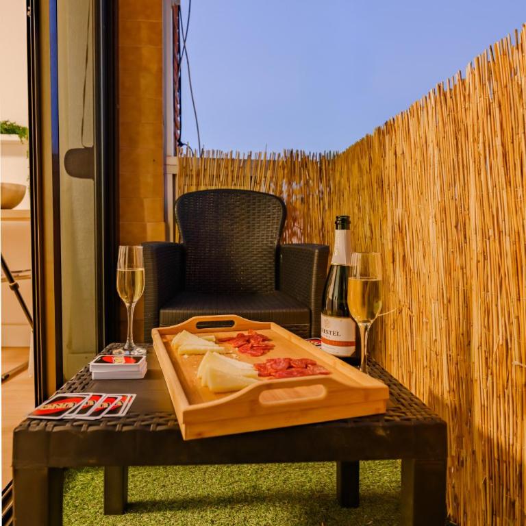 Cabanal BeachFront - 1 Min to Sea, AC, SmartTv, Balcony - Apartamento de lujo de 4 dormitorios - 52