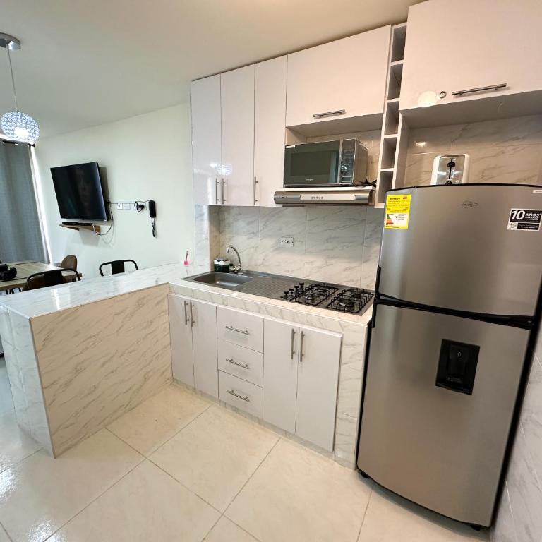 2 double beds 2001 - Two-Bedroom Apartment - 67