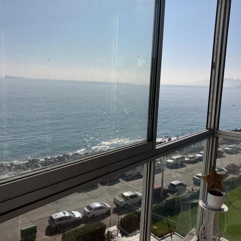 Beachfront apartment in Viña - Two-Bedroom Apartment - 5