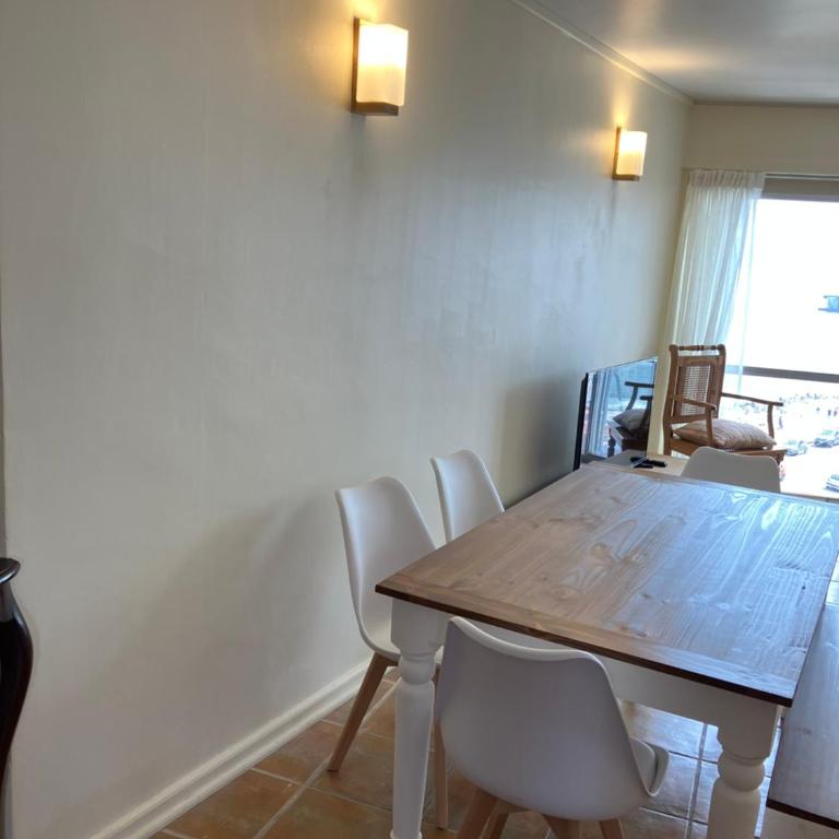 Beachfront apartment in Viña - Two-Bedroom Apartment - 15