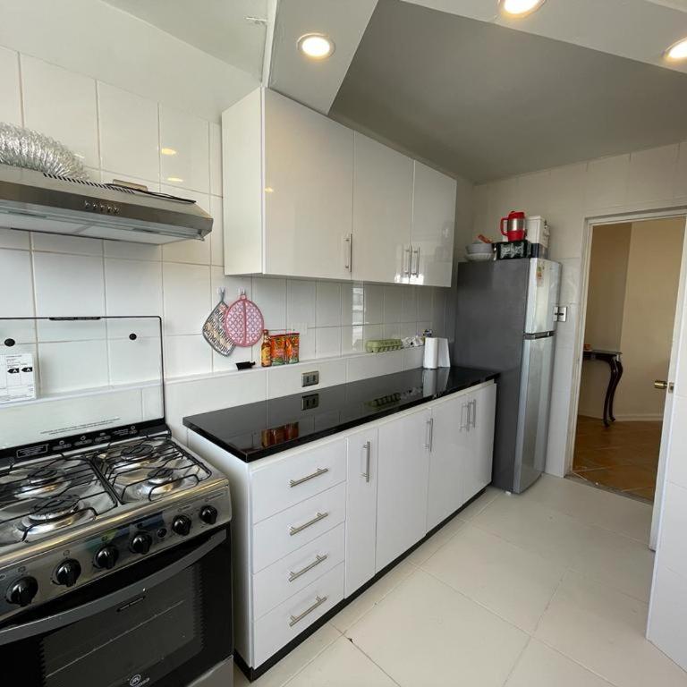 Beachfront apartment in Viña - Two-Bedroom Apartment - 23