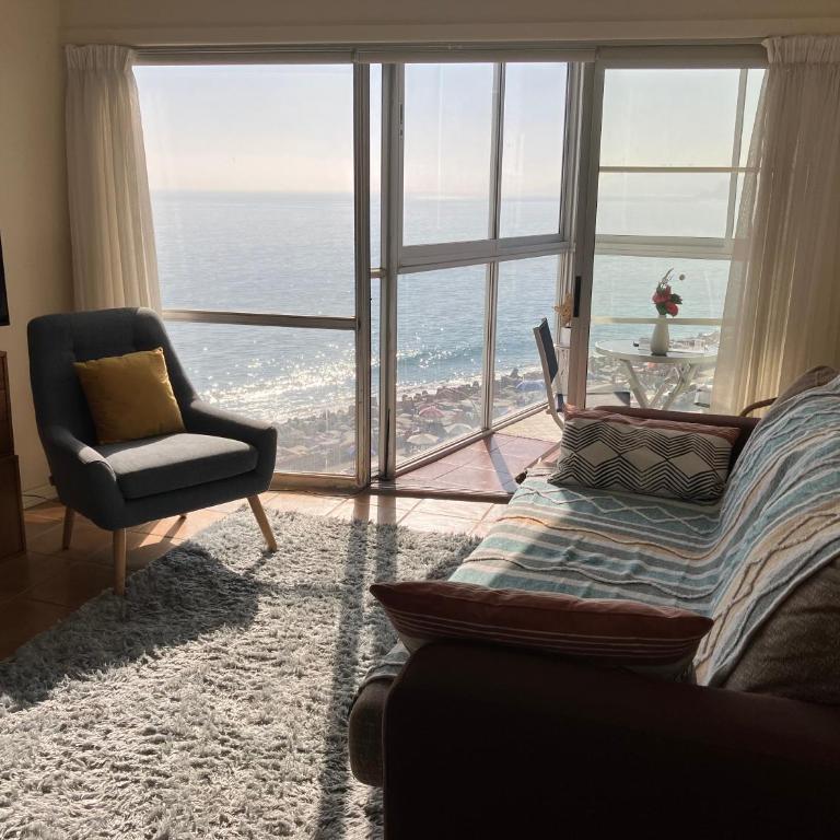 Beachfront apartment in Viña - Two-Bedroom Apartment - 32