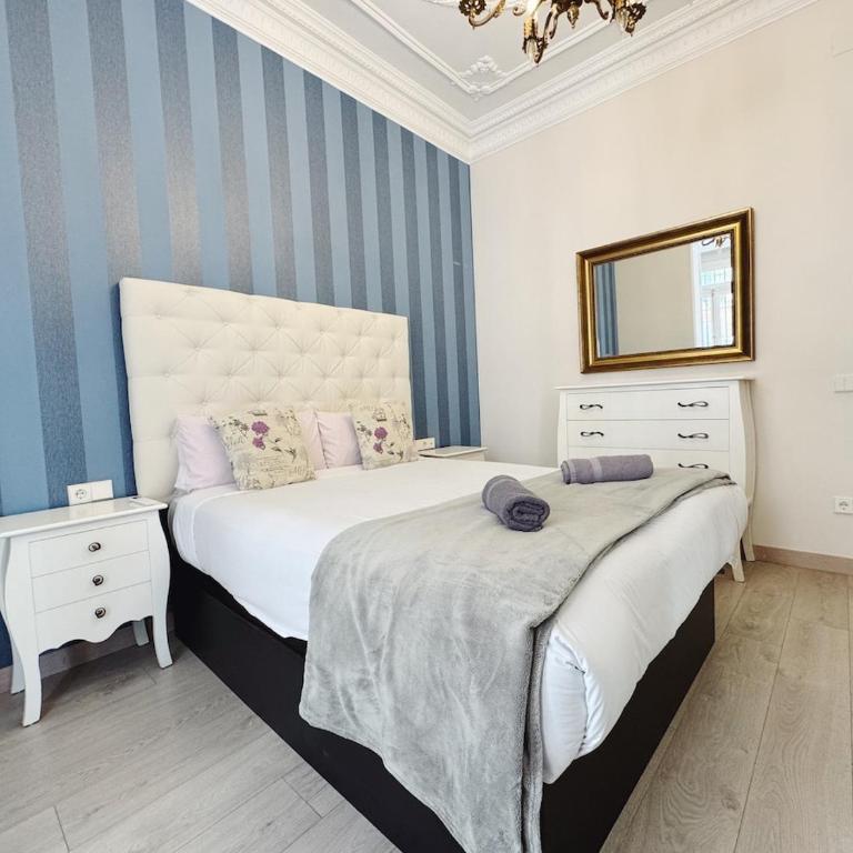 Kingdom of Valencia Apartment - Apartment - 8