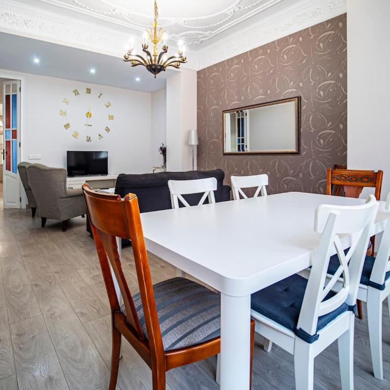 Kingdom of Valencia Apartment - Apartment - 16