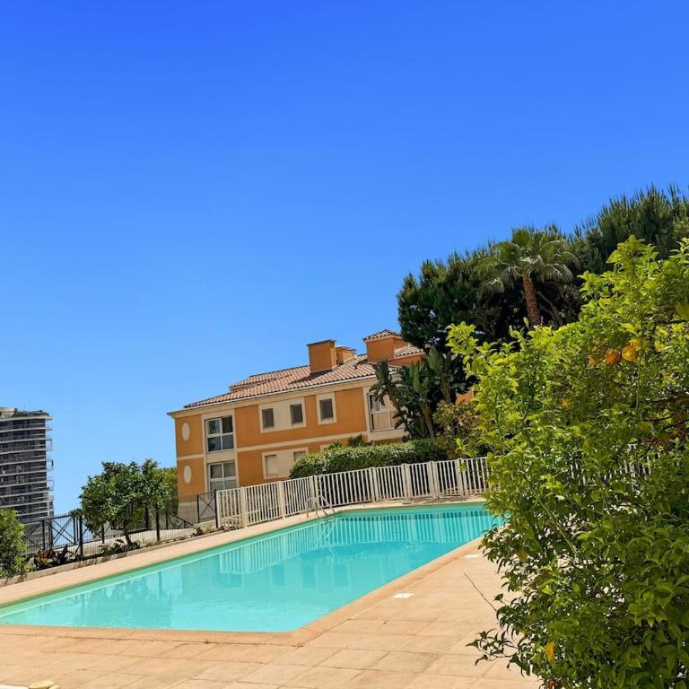 Le petit Medicis - One-Bedroom Apartment - 11
