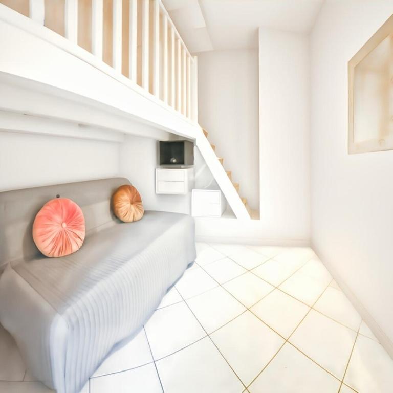 Le petit Medicis - One-Bedroom Apartment - 24