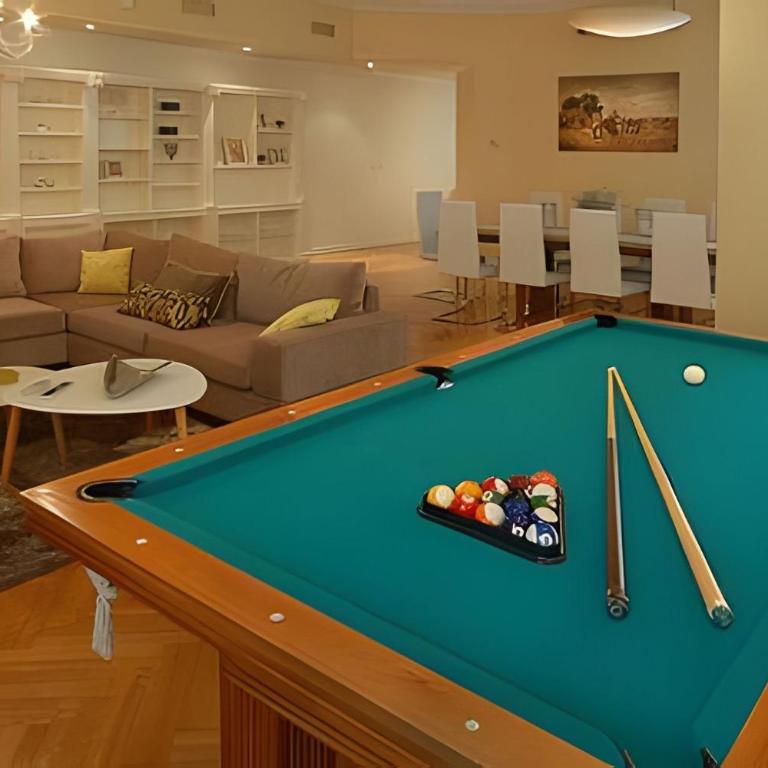 Majestuoso Estilo Frances en Recoleta Mesa de Pool - Apartamento Deluxe de 4 dormitorios - 1