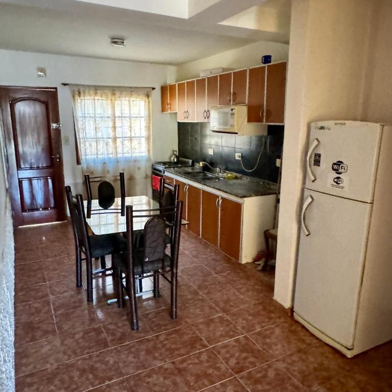 Depto nqn - Two-Bedroom Apartment - 4