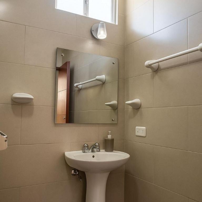 Suites Moving Ecuador - One-Bedroom Apartment - 7