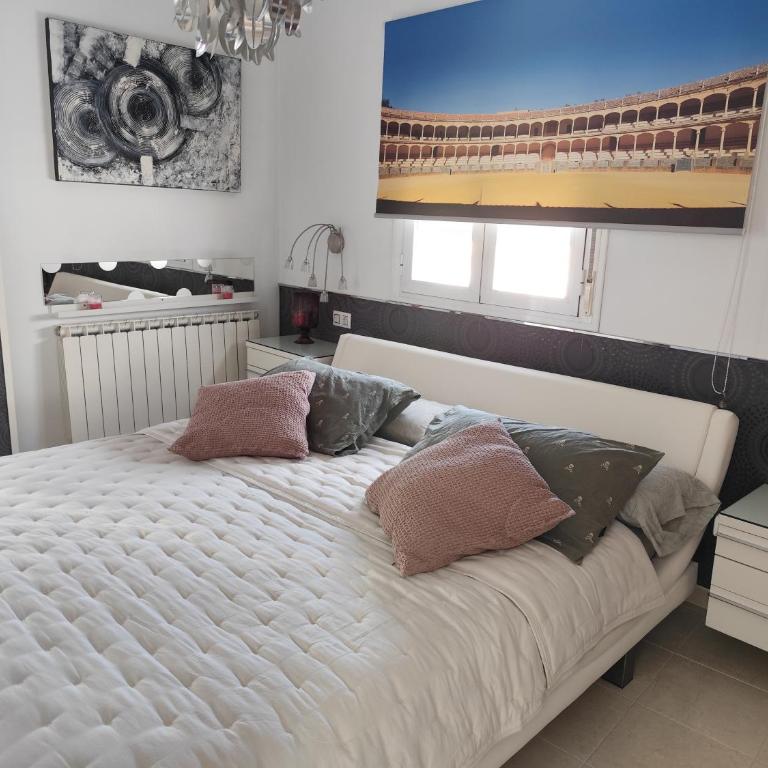 ÁTICO RILQUE, Apartamentos Independientes con Jacuzzi Privado y Terraza en Ronda - Apartamento Deluxe - 34