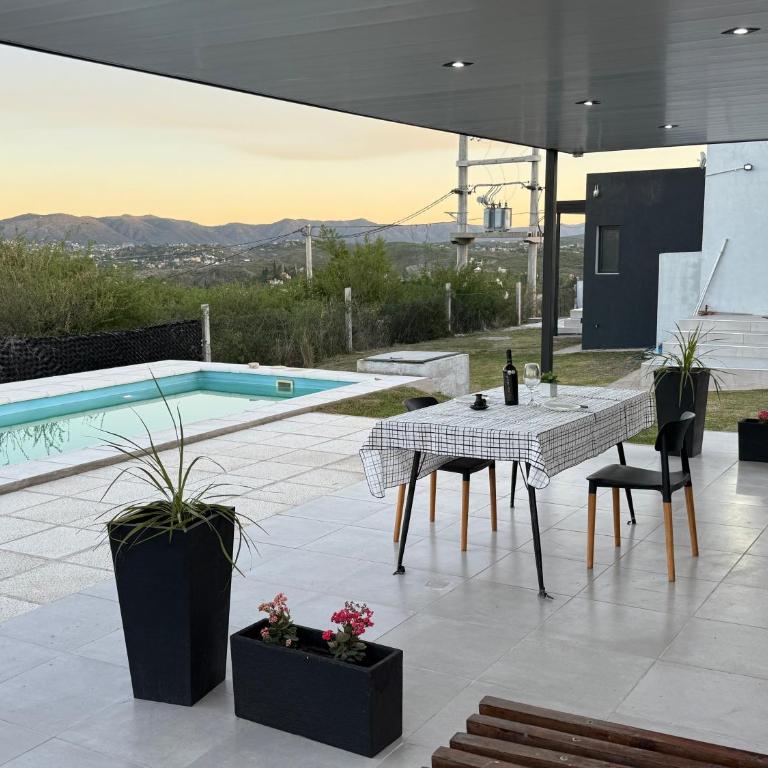 Casa Carlos Paz, 6 personas - Casa de 2 dormitorios - 1