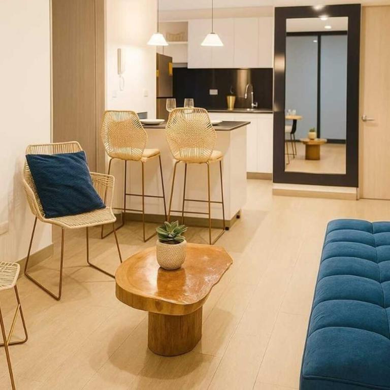 Apartaestudio cerca centros comerciales -Refugio romantico - Apartamento de 1 Dormitorio con balcón y vistas a la ciudad - 1