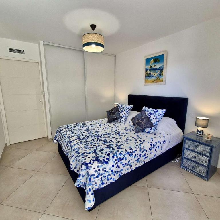 Appartement moderne 4 pièces, climatisé, parking, Cavalaire-sur-Mer - FR-1-226B-248 - Appartement - 12
