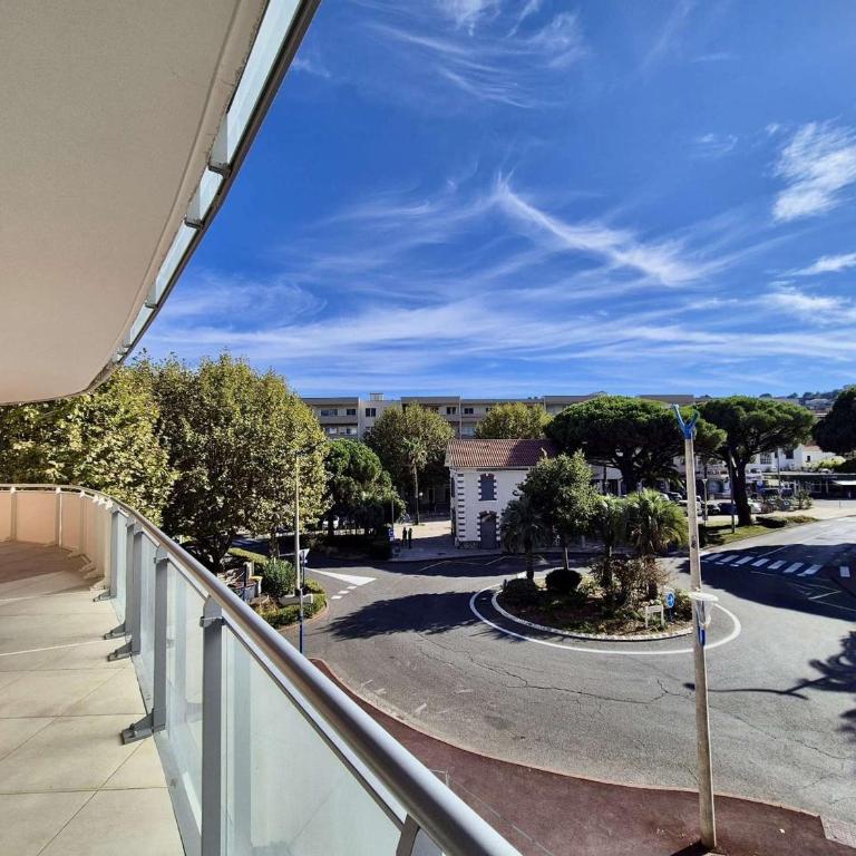 Appartement moderne 4 pièces, climatisé, parking, Cavalaire-sur-Mer - FR-1-226B-248 - Appartement - 23