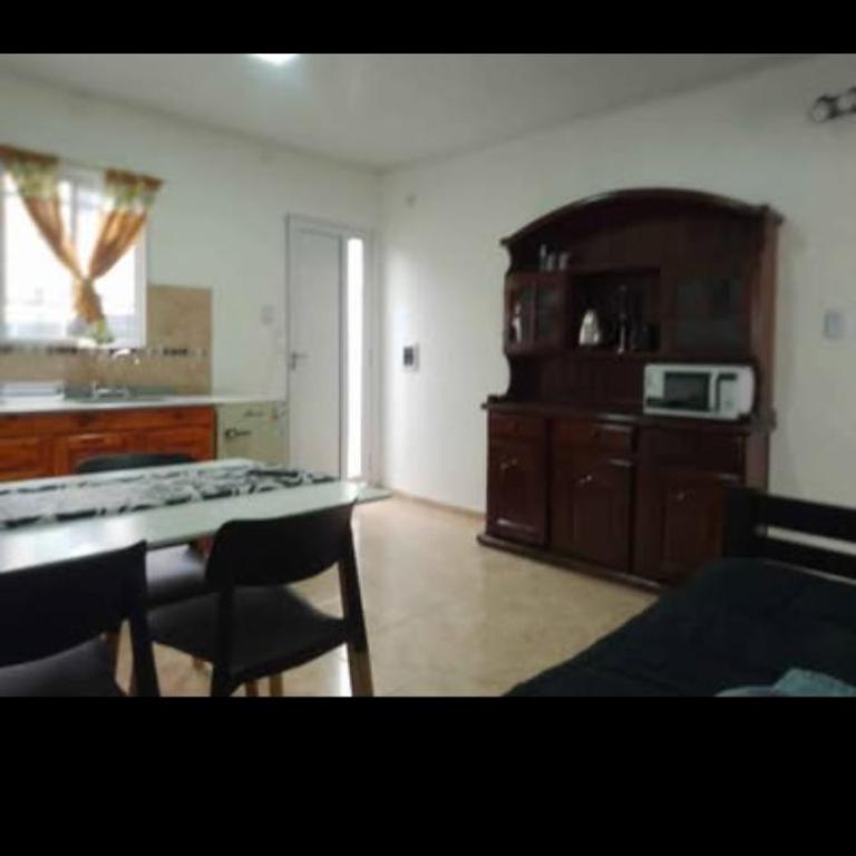 La fortaleza A una cuadra de la terminal - Casa con 1 dormitorio - 3