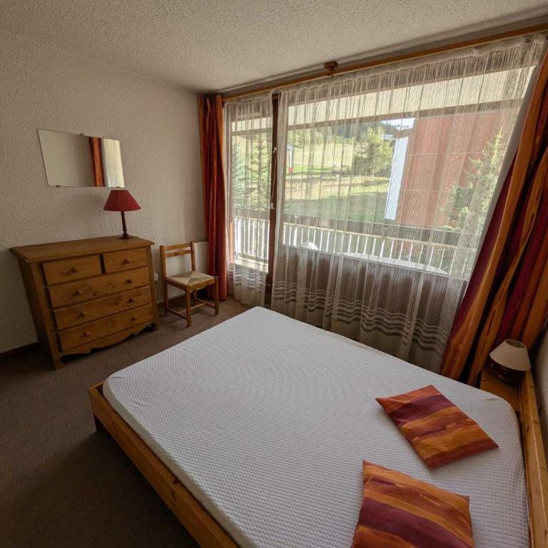 Grand appartement 6 pers, sud, balcon, accès direct aux pistes - FR-1-445-229 - Apartment - 7