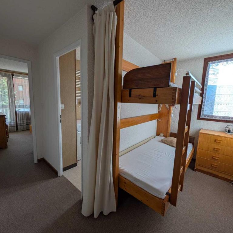Grand appartement 6 pers, sud, balcon, accès direct aux pistes - FR-1-445-229 - Apartment - 8