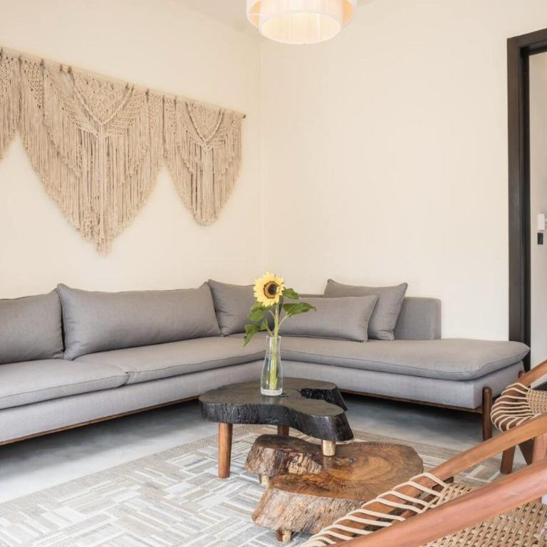 4BDR Luxury Villa 2 Private Pools 10 min Beach & Zamna - Villa - 4