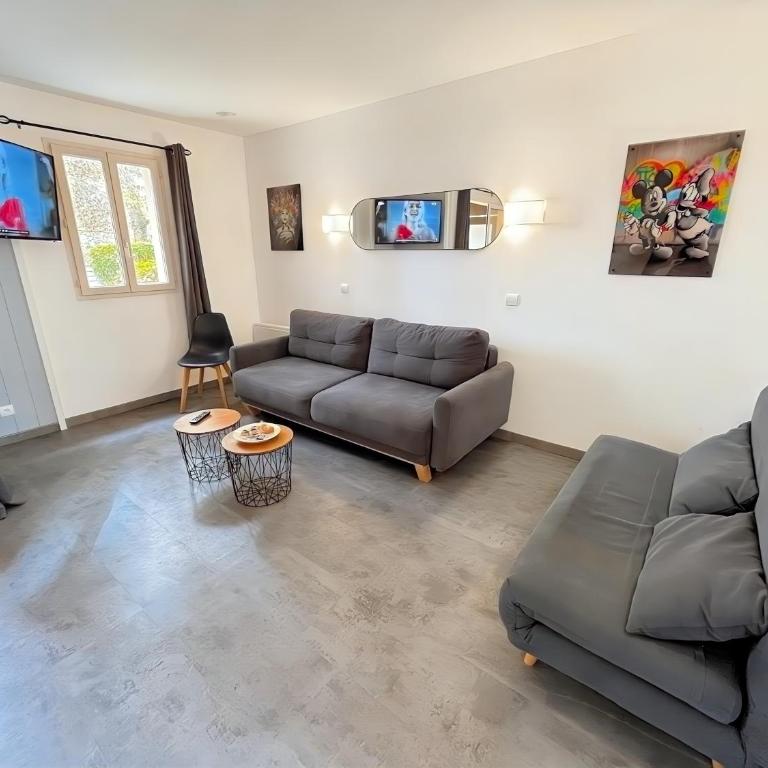 En rez-de-chaussée, avec vue sur le golf - piscine chauffée accessible de mai à septembre - Apartment mit 2 Schlafzimmern und Gartenblick - 9
