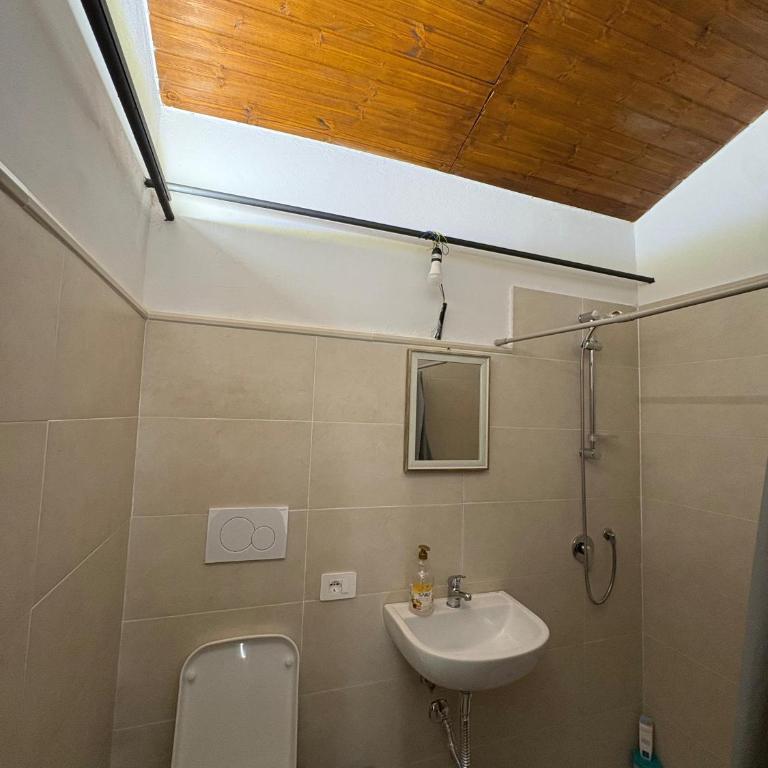 Le coste sul lago - Two-Bedroom House - 13